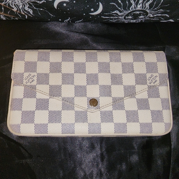 Louie Vuitton Damier Azur Felice Pouchette - Picture 1 of 15